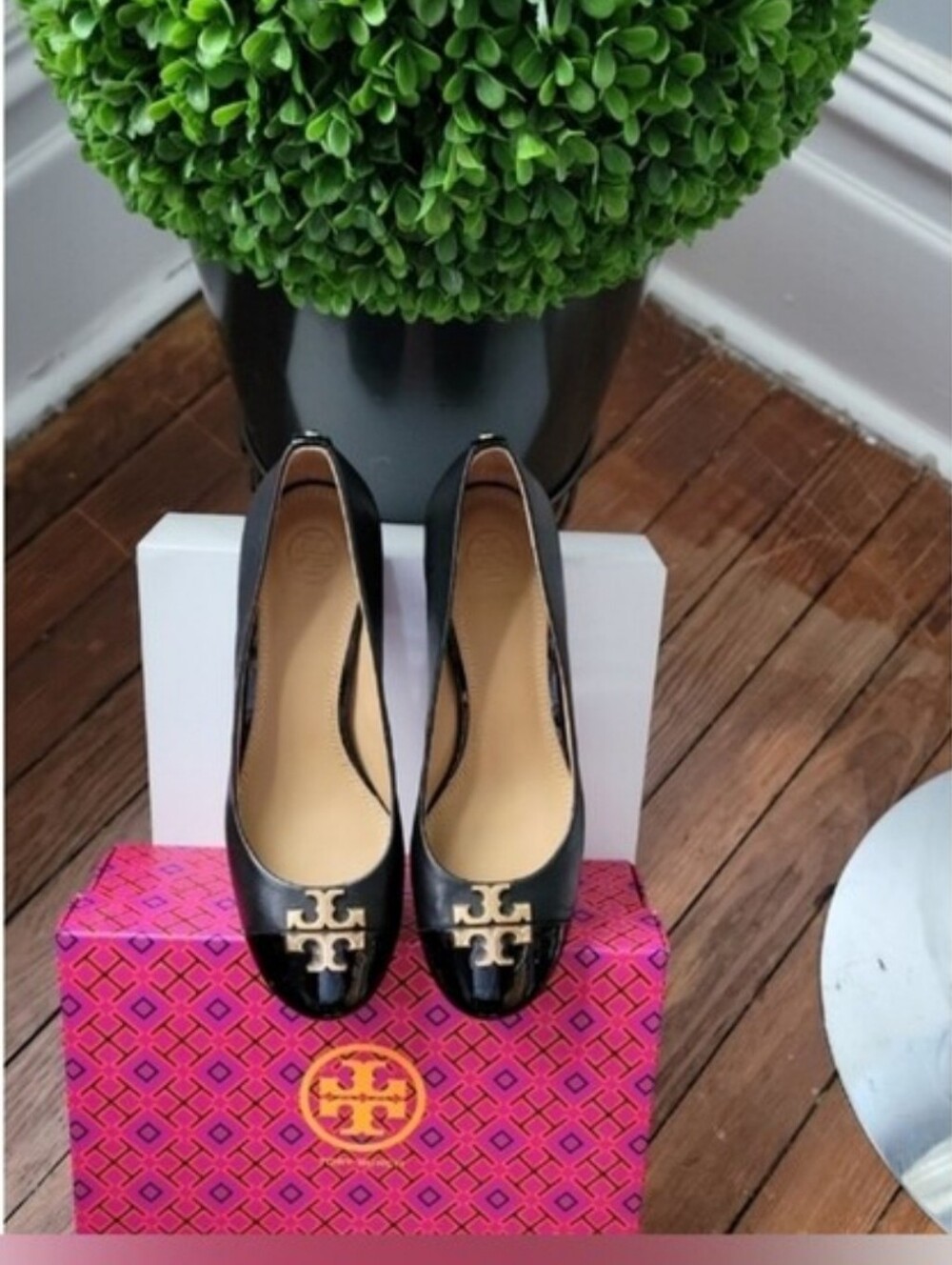 Tory Burch Black Patent Logo Cap-Toe Ballet Flats